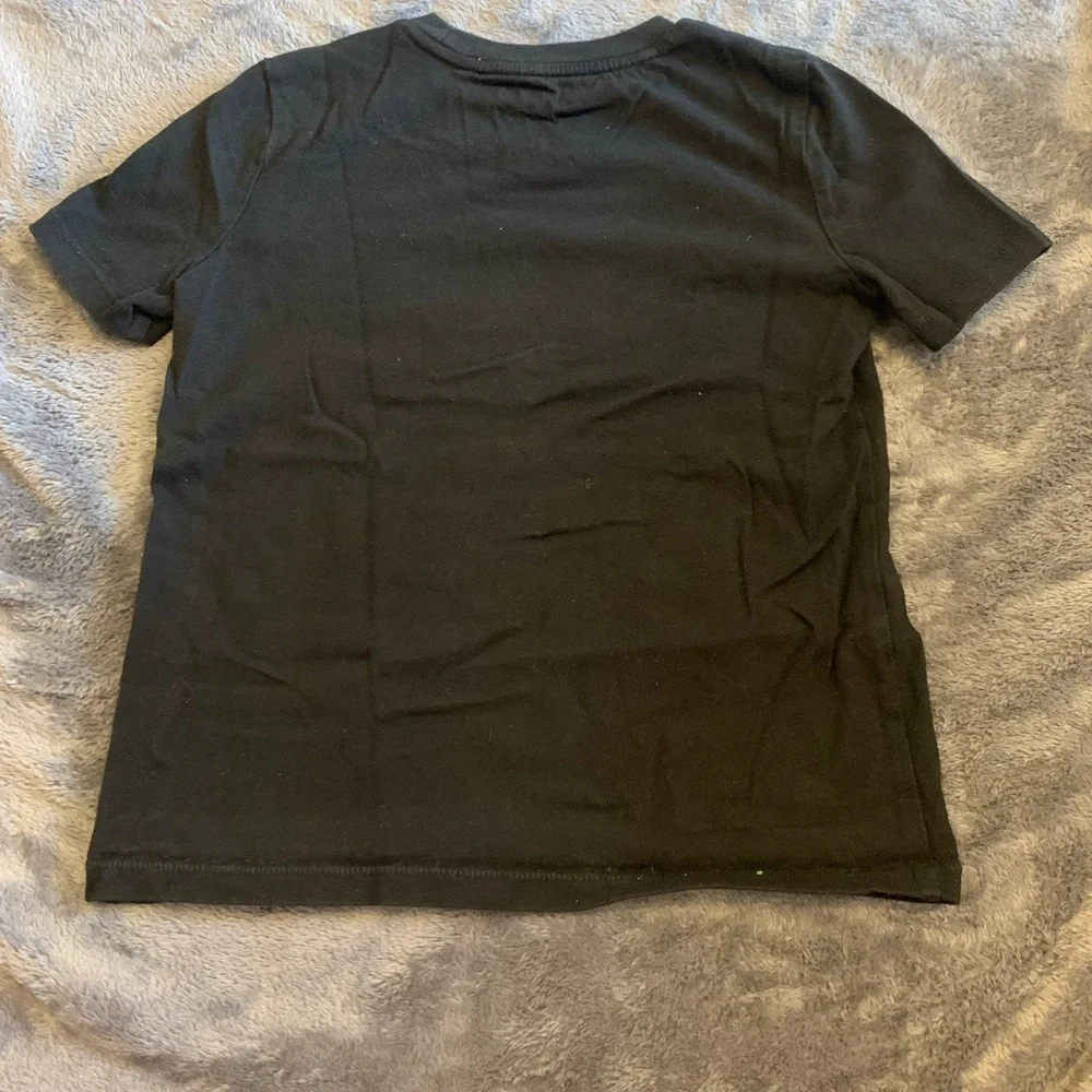 GAP Kids Black T-Shirt with DC Logo